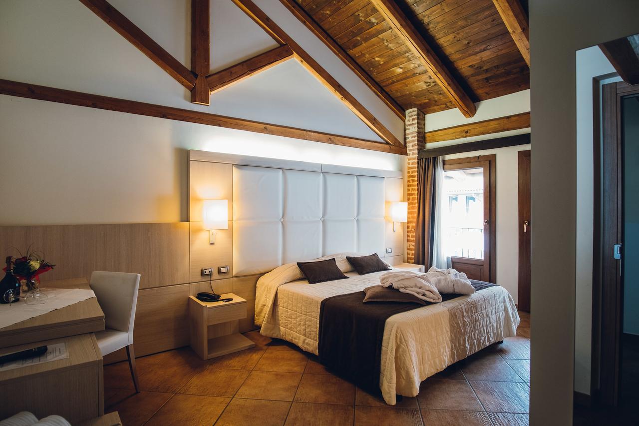 Hotel Ultimo Borgo Settimo Torinese Luaran gambar